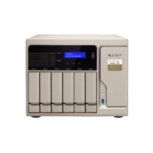QNAP TS-877