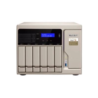 QNAP TS-877 QNAP TS-877