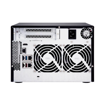 QNAP TVS-672X QNAP TVS-672X