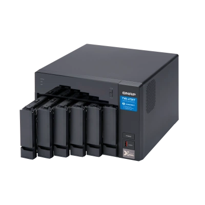 QNAP TVS-672XT QNAP TVS-672XT