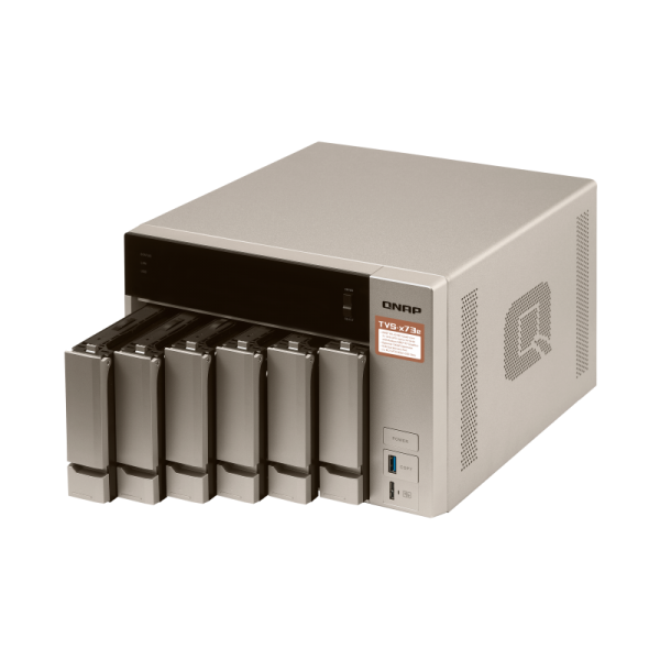QNAP TVS-673e