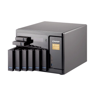 QNAP TVS-882T QNAP TVS-882T
